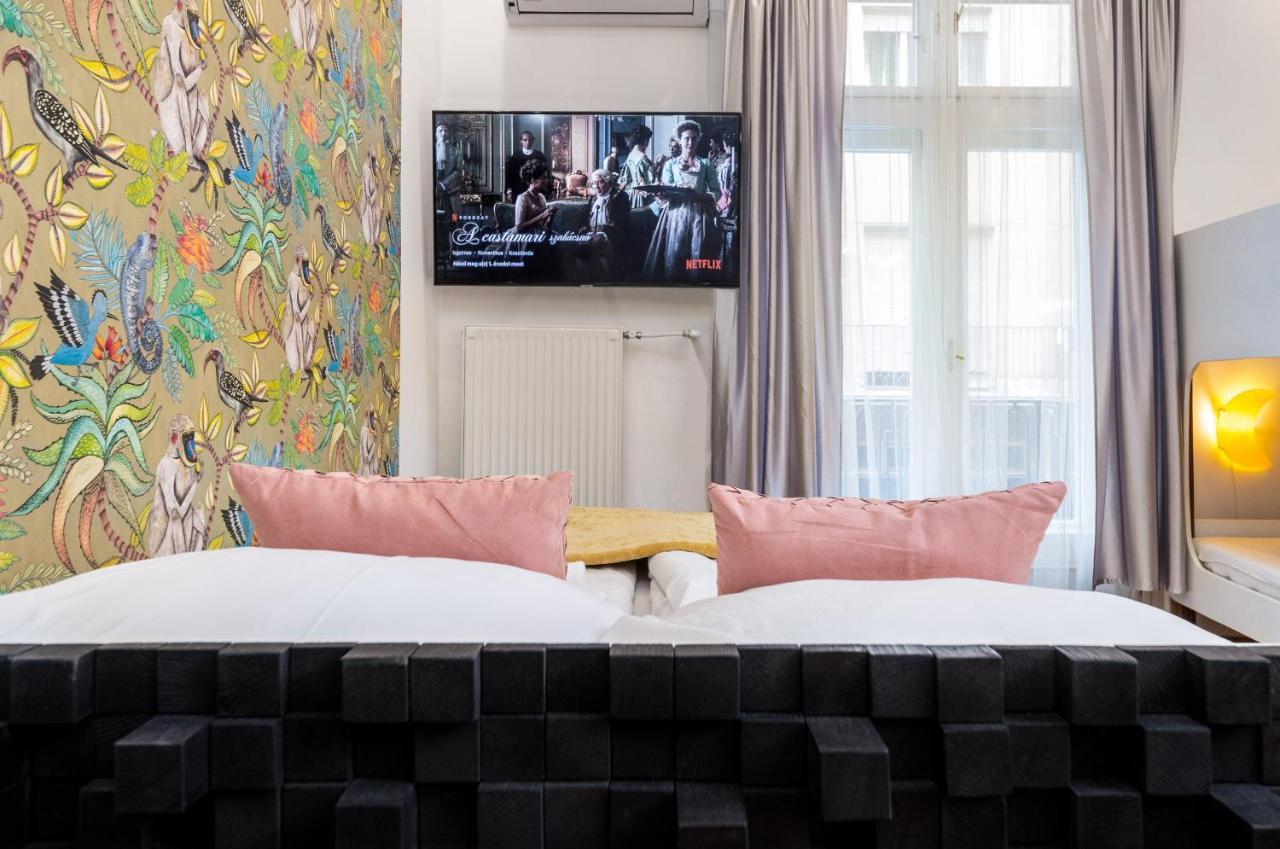 Economy Downtown Design Apartments - Free Parking - Balcony - Super Puplic Transport - Ac Budapest Exterior photo
