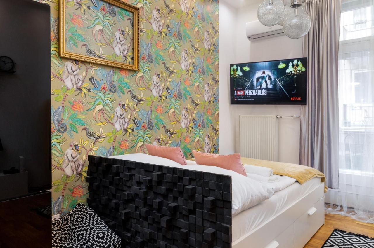 Economy Downtown Design Apartments - Free Parking - Balcony - Super Puplic Transport - Ac Budapest Exterior photo